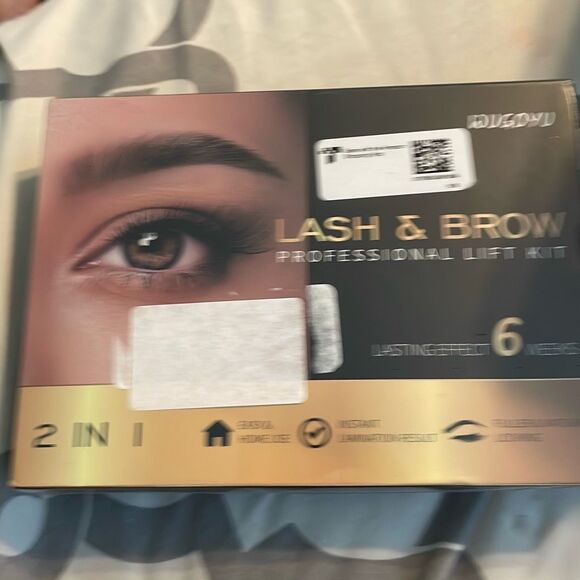 Wugoyu Lash & Brow Professional Eyelash Lift Kit Eyebrow Lamination Kit - Picture 6 of 7
